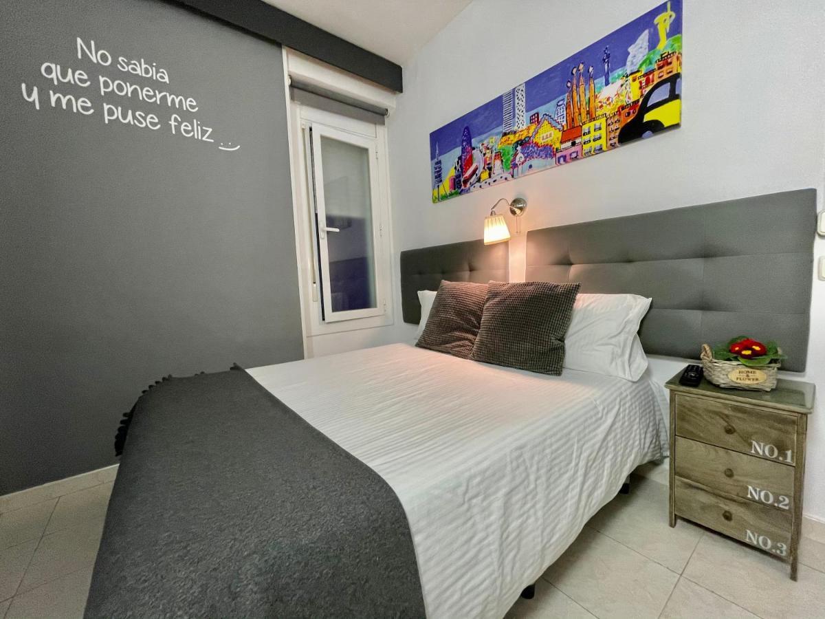 Hostal Lleida Barcelona Luaran gambar