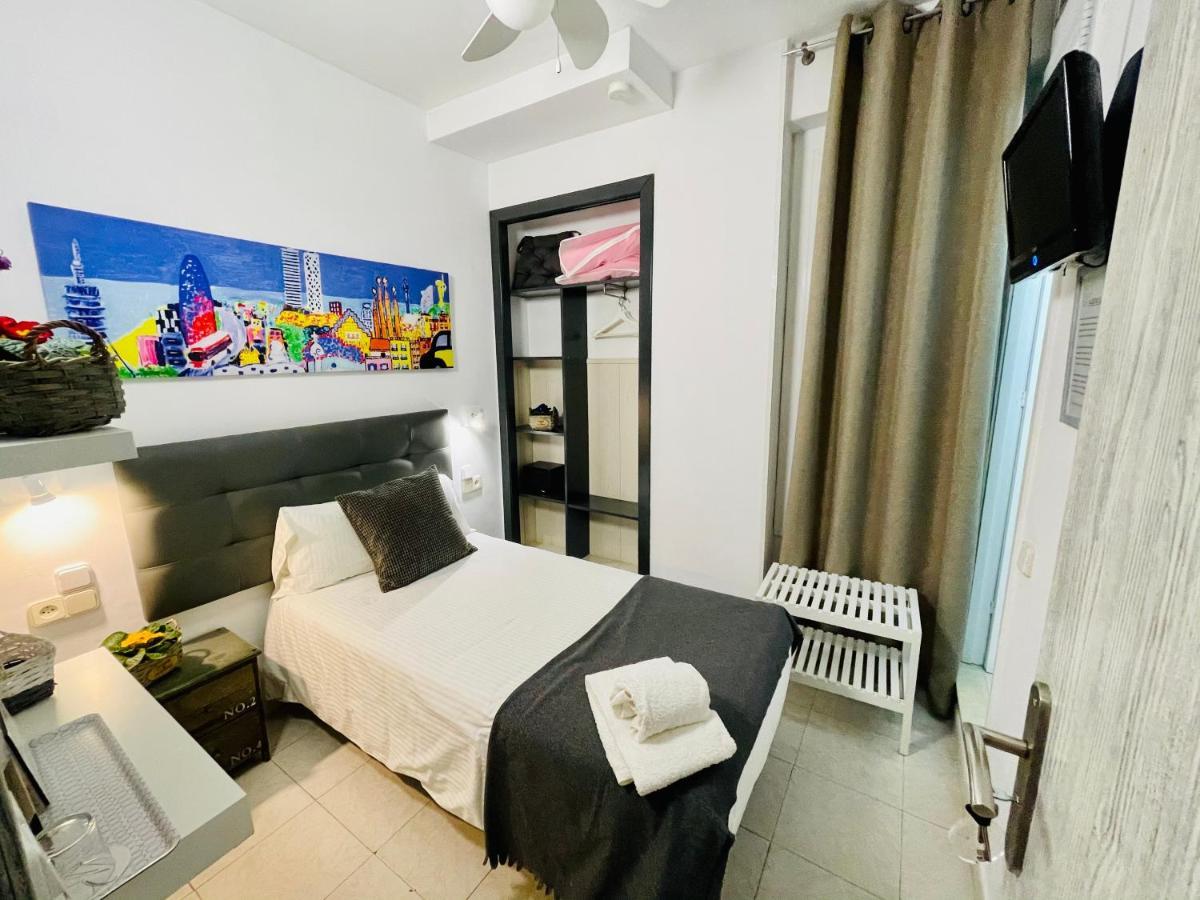Hostal Lleida Barcelona Luaran gambar