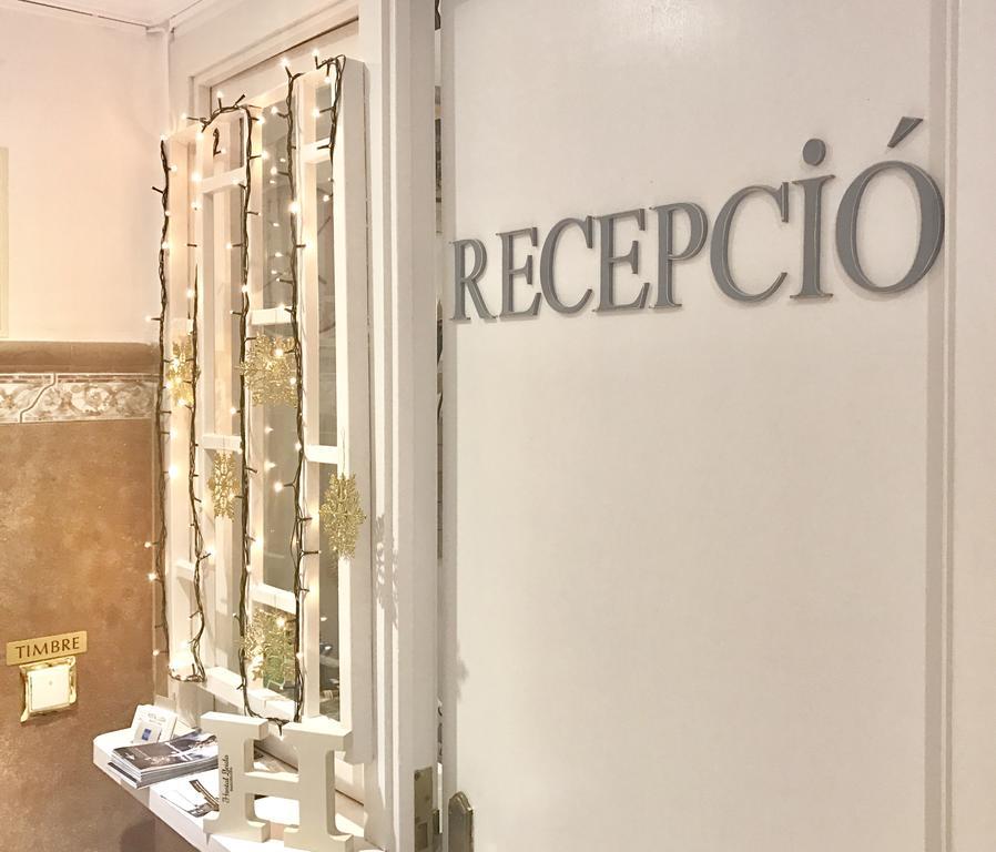 Hostal Lleida Barcelona Luaran gambar