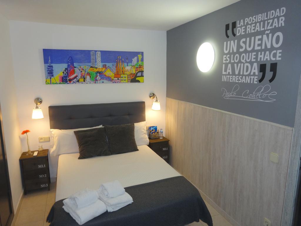 Hostal Lleida Barcelona Luaran gambar