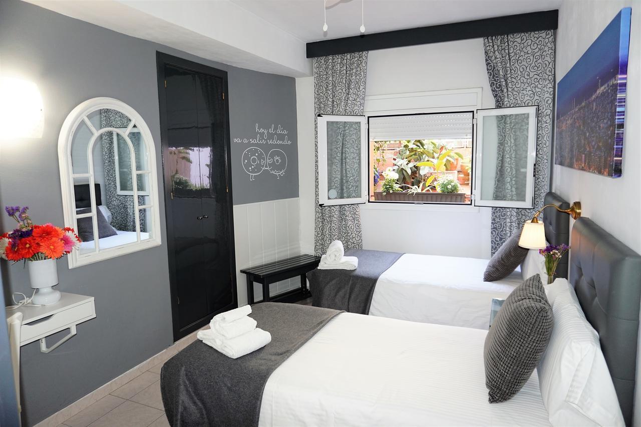 Hostal Lleida Barcelona Luaran gambar
