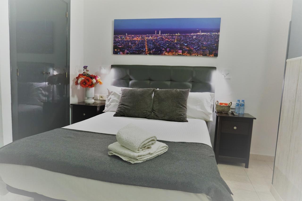 Hostal Lleida Barcelona Luaran gambar
